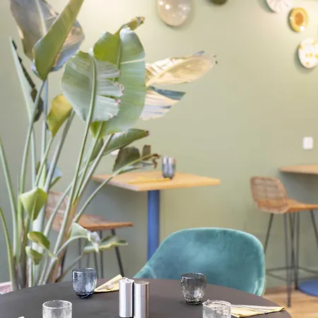 Ibis Centre Euromed Отель Марсель