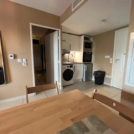 Apartment T2 Prado / Velodrome