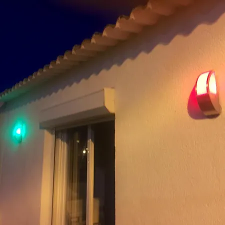 Maison Chaleureuse Au Coeur Des Calanques De + Jardin. * Marseille