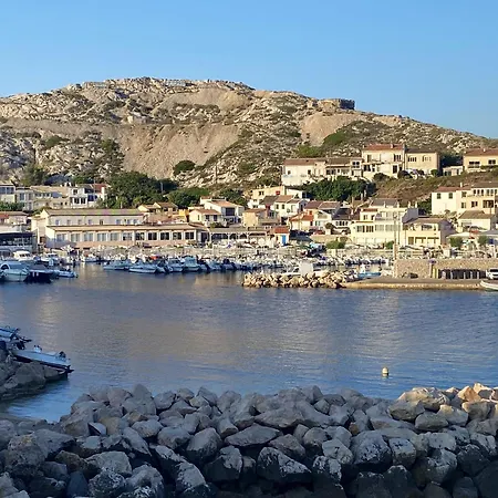 Maison Chaleureuse Au Coeur Des Calanques De + Jardin. Holiday home