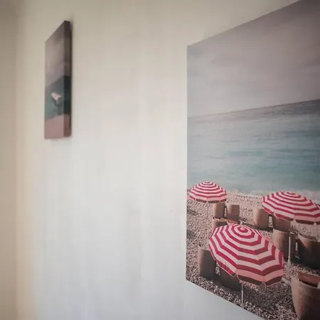 Fully Equipped With Parking 6 Beds Appartement