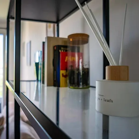 Fully Equipped With Parking 6 Beds Appartement