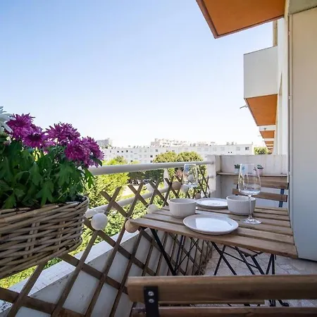 Appartement Fully Equipped With Parking 6 Beds *