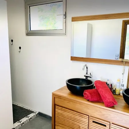 Villa Maison Au Calme Au Coeur Du Village De Mazargues - 7 Personnes - Piscine