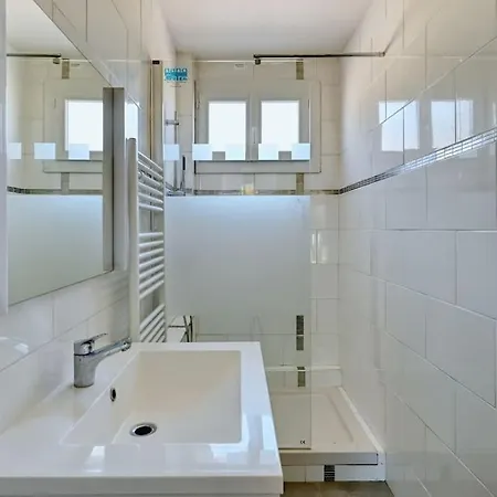 Belle Vue - T5 Renove Avec Balcon Et Parking Апартаменты