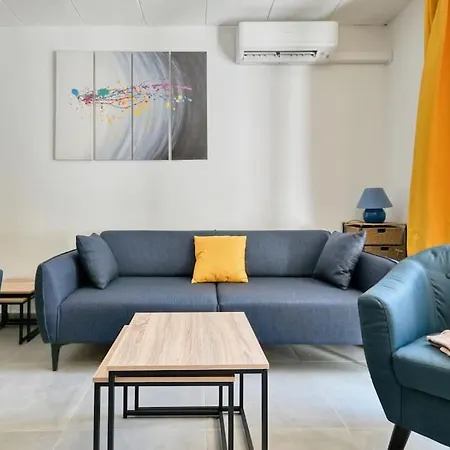 Belle Vue - T5 Renove Avec Balcon Et Parking Апартаменты Марсель