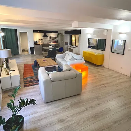 Apartment Loft Climatise 113m2 - 6 Personnes - Quartier Du Panier