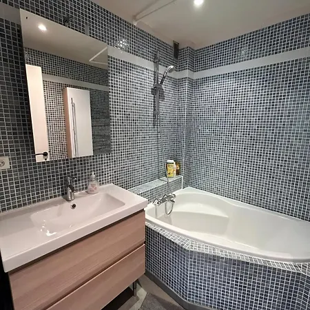 Prestigieux - Roucas Blanc * Marseilles