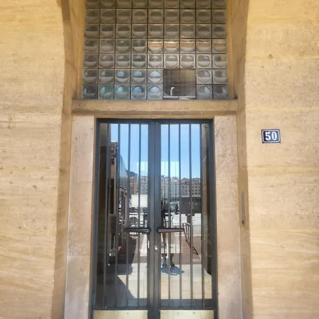 Superbe Appartement, Vue Notre Dame De La Garde, Vieux Port Appartement Marseilles