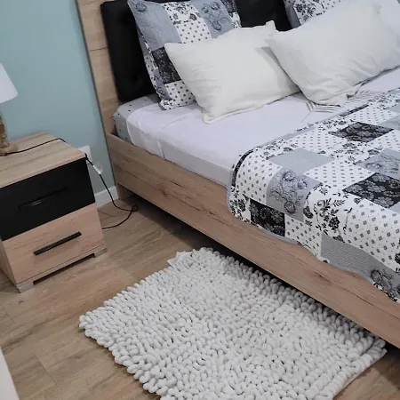 Apartament Charment T2 Quartier Createurs,metro Crs Julien.
