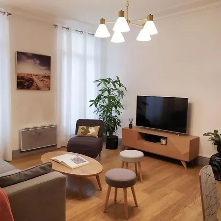 L'ombre Du Vieux-port Spacieux Apartment