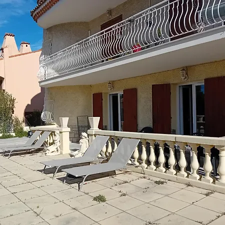 Bas De Avec Jardin Et Piscine Proche Plages Calanques Apartment *