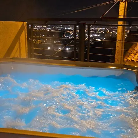Villa Bella Piscine & Jacuzzi *