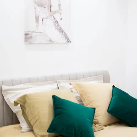 Apartment La Chic Opera Netflix/wifi Marseilles