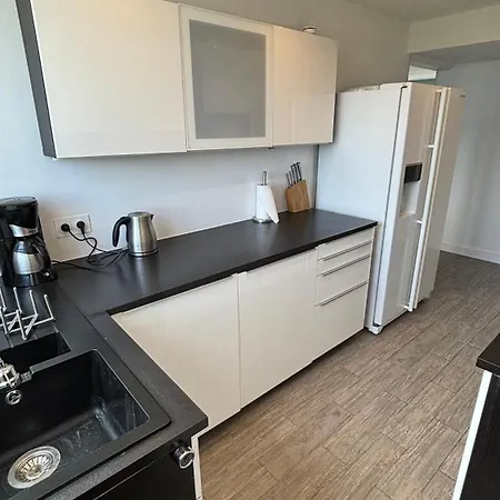 Vue Sans Vis-a-vis Apartment