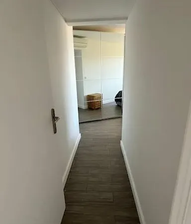Apartment Vue Sans Vis-a-vis