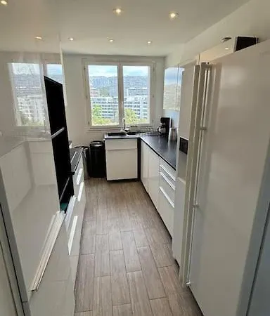 Apartment Vue Sans Vis-a-vis
