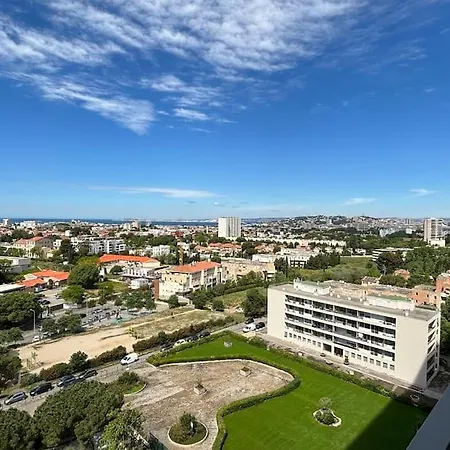 Apartment Vue Sans Vis-a-vis