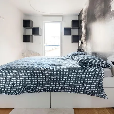 Location Design Apartment *