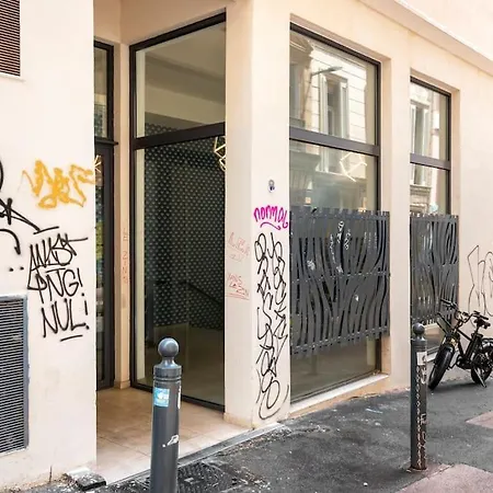 Apartment Location Design Marseille