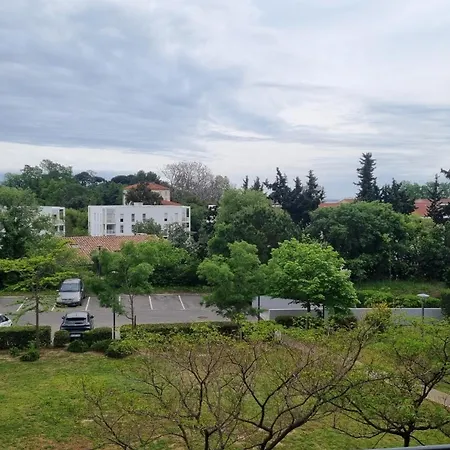 T3 Spacieux Et Paisible Avec Deux Places Parking Proche Vieux Port Apartment *