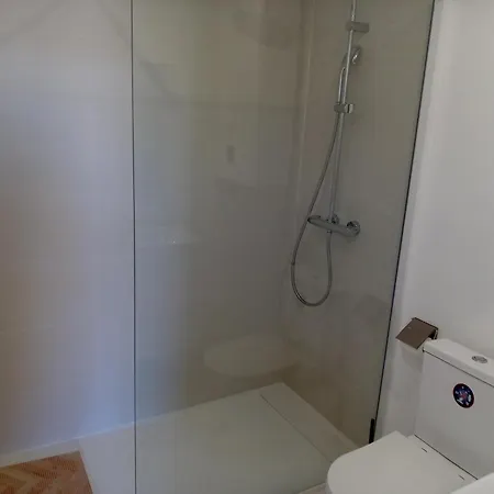 Appartement Quartier Le Plus Animé De La Plaine Cours Julien Chambre Privé Dans