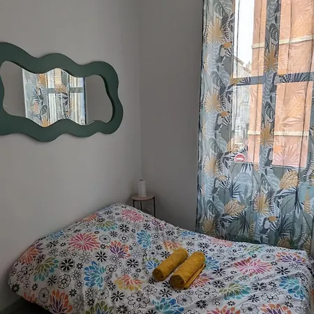 Mon Jardin Secret Marseillais Avec Terrasse Dans Le Quartier Cool Du Monde Appartement Marseilles
