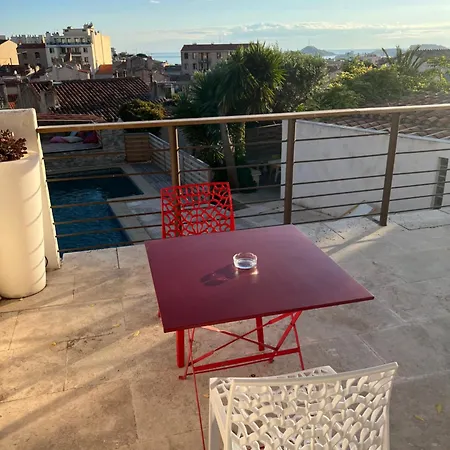 C'est La Qu'il Faut Venir Cet Ete A 2 * Marseilles