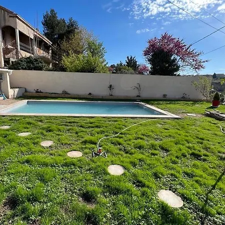 Maisonnette Recente Avec Piscine Marseille