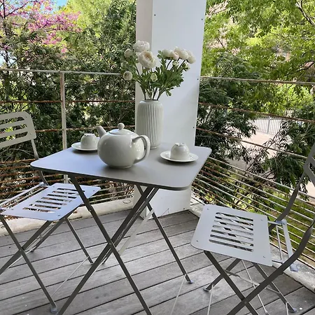 Prado Piscine Terrasse Апарт-отель *