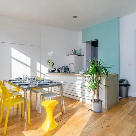 Amazing! Very Large Ideally Located