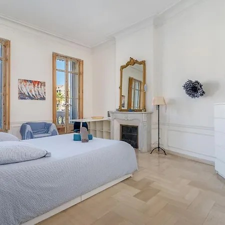Apartment Amazing! Very Large Ideally Located *