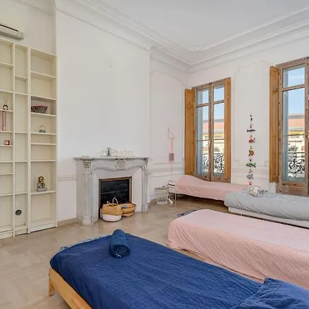 Amazing! Very Large Ideally Located Apartment *