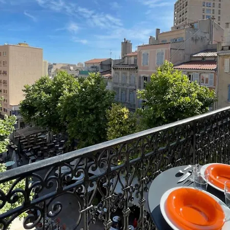 Pres Du Vieux Port Dans Le Quartier Du Panier