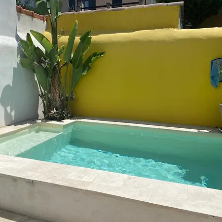 Maison Avec Piscine Bord De Holiday home Marseille