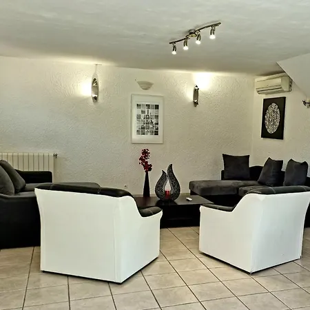 170m2 Avec Piscine Parc Des Calanques 15 Min Velodrome Villa Marseille