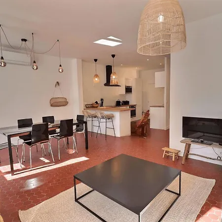Spacious T3 In The Heart Of Apartment Marseille