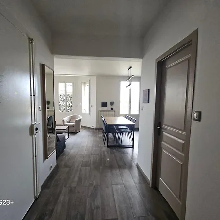 3 Avec Terrasse 18m - 8 Pers - 1 Place De Parking Appartamento