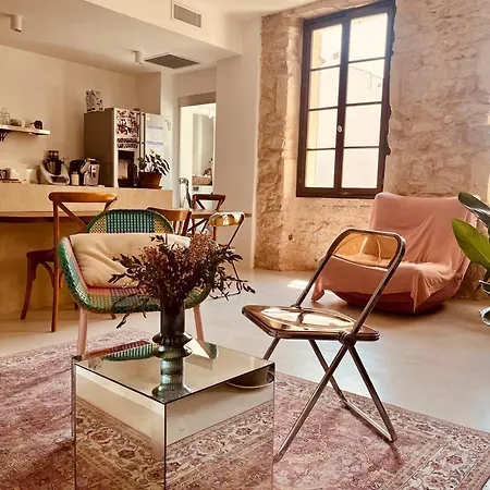 Lumineux Centre Apartment *