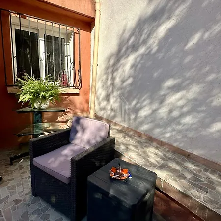 Casa Terra Rossa Le Confort Creatif Au Coeur De Marseille Marseille