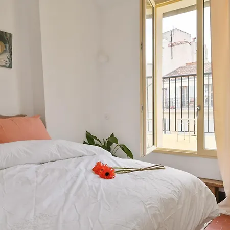 Daire Amical-marseille-coeur De Balcon *