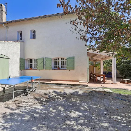 Holiday home Charmante Maison Sur *