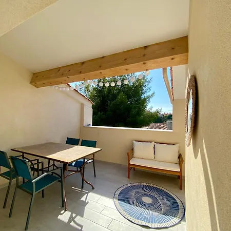 Апартаменты Beau Duplex Marseillais Tres Lumineux