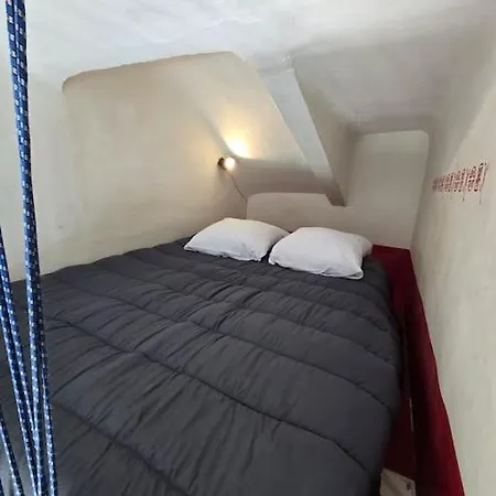 Cosy Longchamps Centre Apartment *