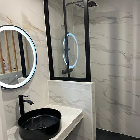 Type 2 Moderne Neuf Apartment