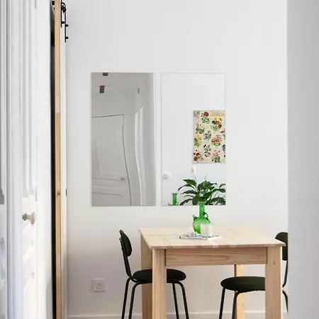 Apartment Avec Terrasse Authentique A Marseille