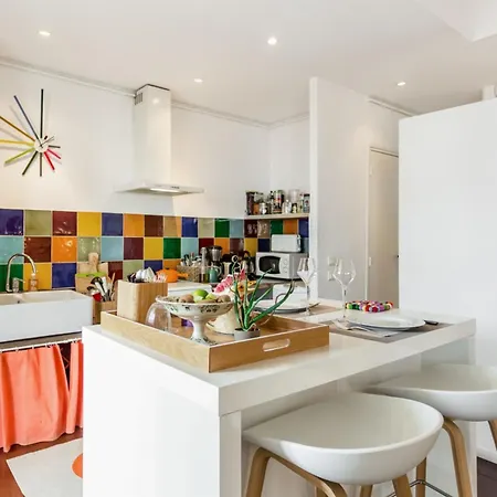 Flat Seventies And Terrace - Welkeys Apartment Marseille