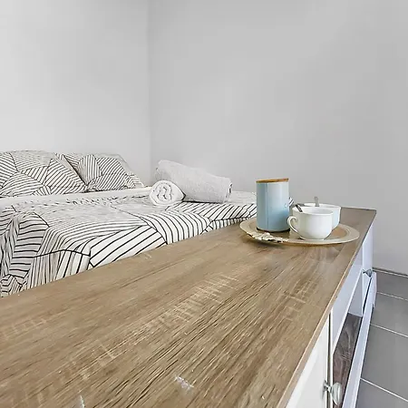 Le Refuge Mediterraneen Apartment *