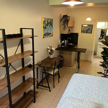 Apartment Uuuunnn *