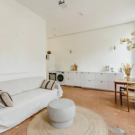 |aaa|- Pure & Natural Massilia Center Apartamento